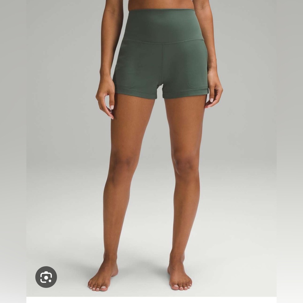 Lululemon classic align high rise shorts 3”